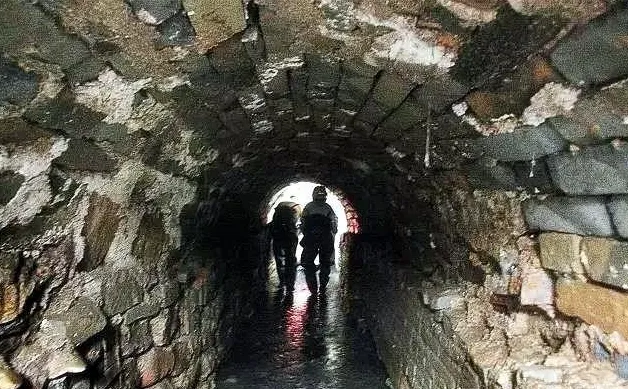 清朝垃圾危机与先秦简易厕所：古代垃圾处理难题(图3)