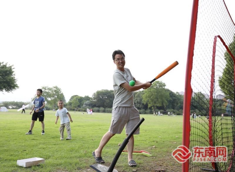 六一亲子棒球体验 沙滩公园免费玩转趣味运动(图3)