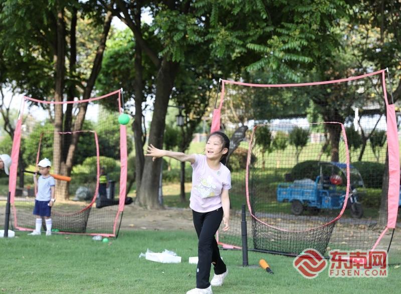 六一亲子棒球体验 沙滩公园免费玩转趣味运动(图5)