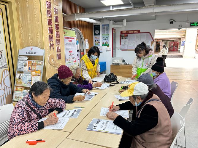 社区治理新招：2个窗口7人管好9000人社区(图1)
