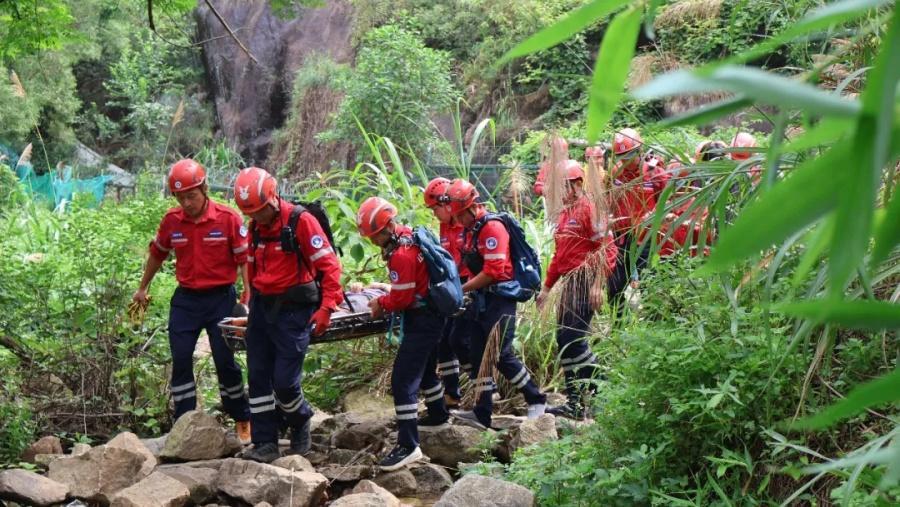 福建近期户外事故频发，未来一周雷雨多，登山踏青注意安全(图1)
