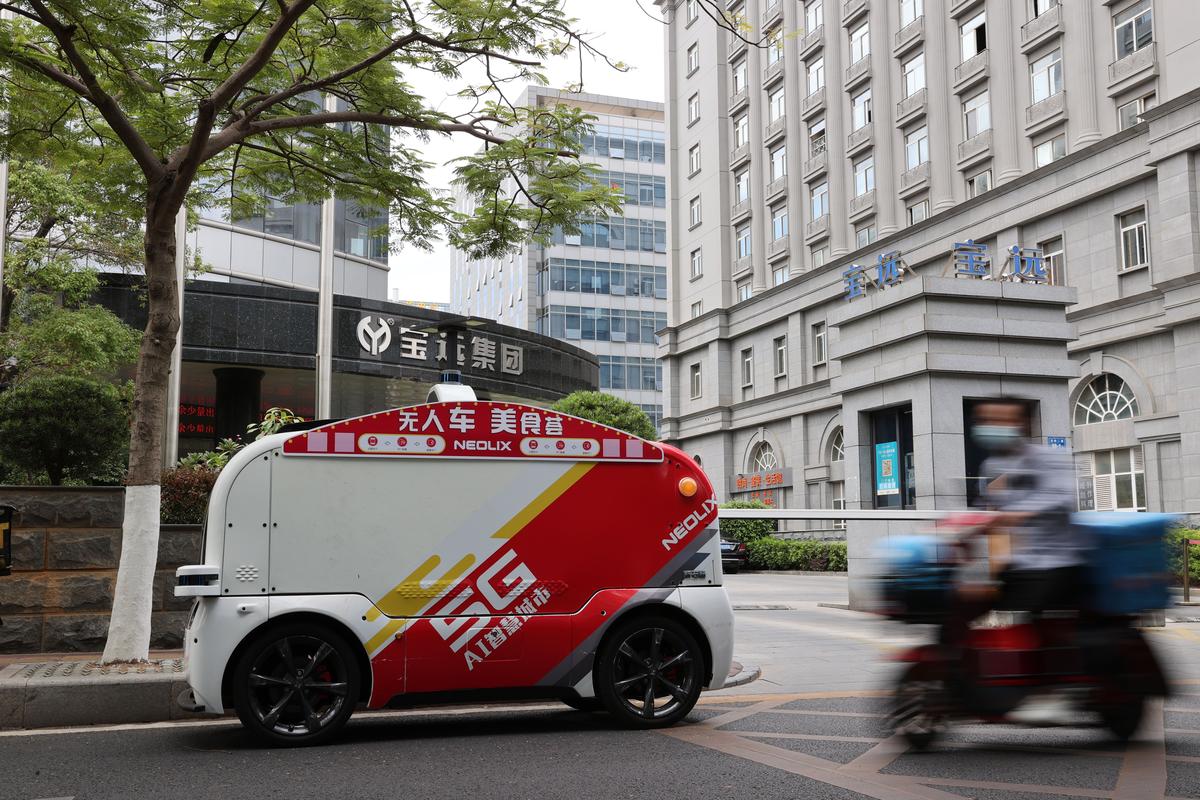 大学食堂新选择：智能美食机1分钟出热饭，扫码即取(图1)