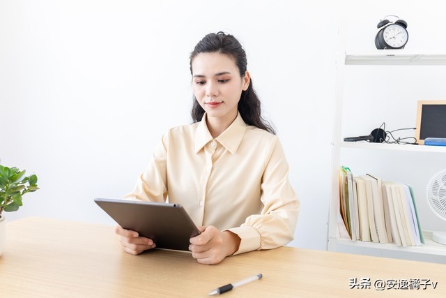 同事关系处理：上班累不是活多，是心累，别掺和是非(图3)