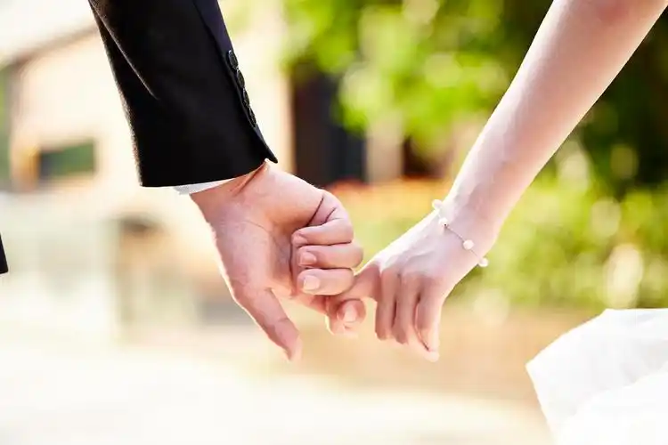 深夜自问：半年婚姻幸福吗？五招提升情感满足感(图4)