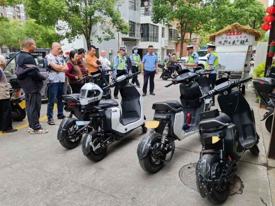 高考前严查飙车炸街 非法改装车被罚500元(图3)