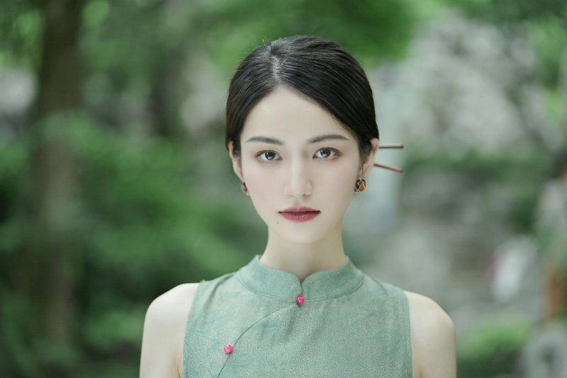 魏大勋李现反差大，高圆圆美貌，张靓颖被冷落！