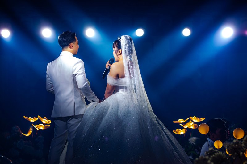 具俊晔与大S婚姻亮起红灯，站在尴尬位置