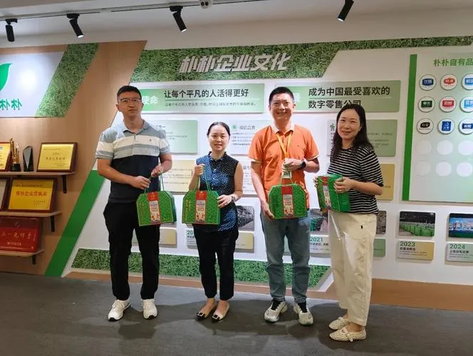 福建校长高考前送粽子寓意高中,学生回赠让妻子尝
