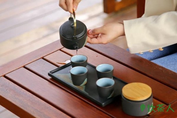 品茶三步品味教程，观色闻香后才是关键(图1)
