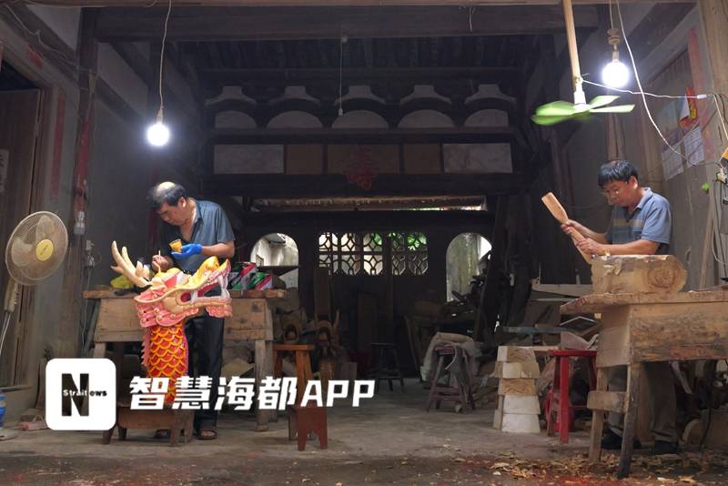 福州龙舟龙头百年老手艺，各村造型寓意大不同(图2)