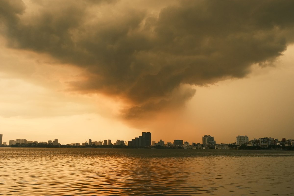 第7号台风“兰恩”生成 福州午后雷雨频发高温缓解(图1) 第7号台风“兰恩”生成 福州午后雷雨频发高温缓解(图1)