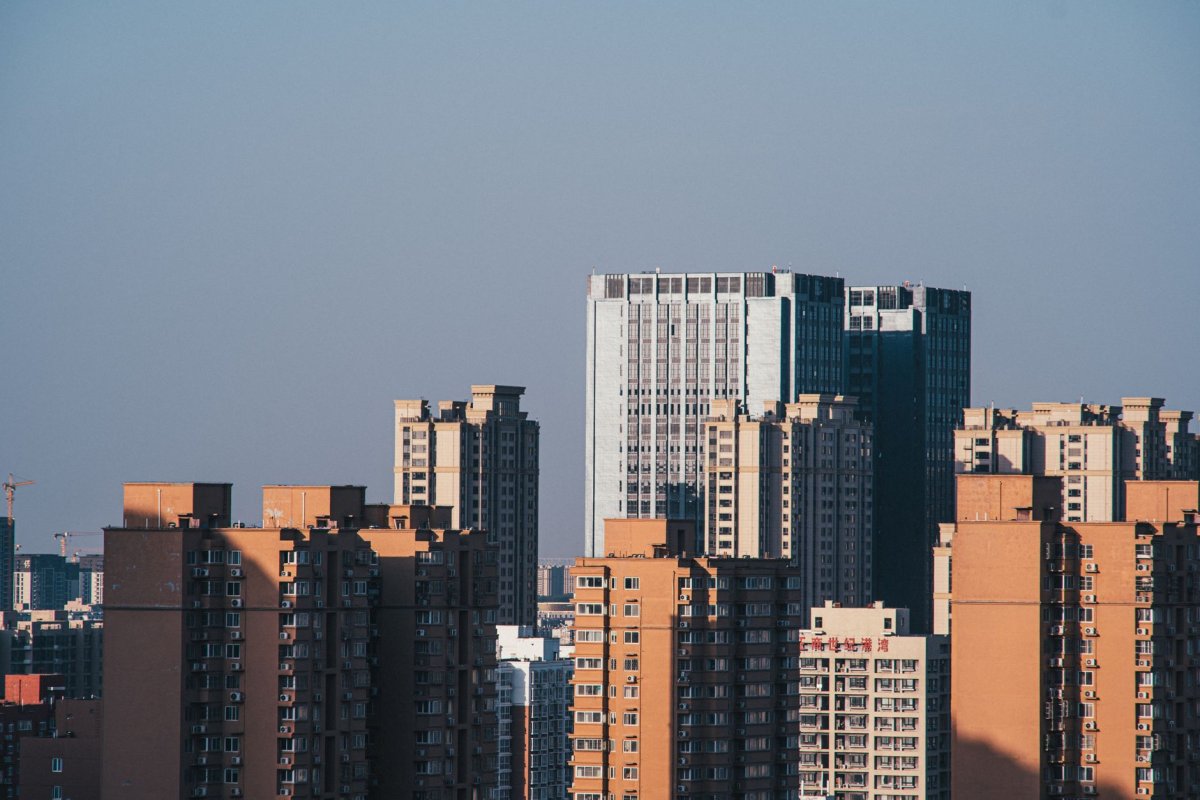 走近公积金 | 公积金缴存基数调整 这些问题帮你了解(图1) 走近公积金 | 公积金缴存基数调整 这些问题帮你了解(图1)