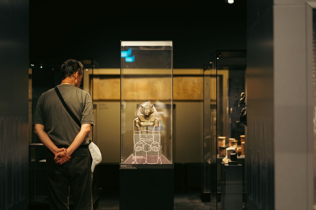 暑期“博物馆热”持续升温部分年轻人“打卡式观展”引争议(图1) 暑期“博物馆热”持续升温部分年轻人“打卡式观展”引争议(图1)