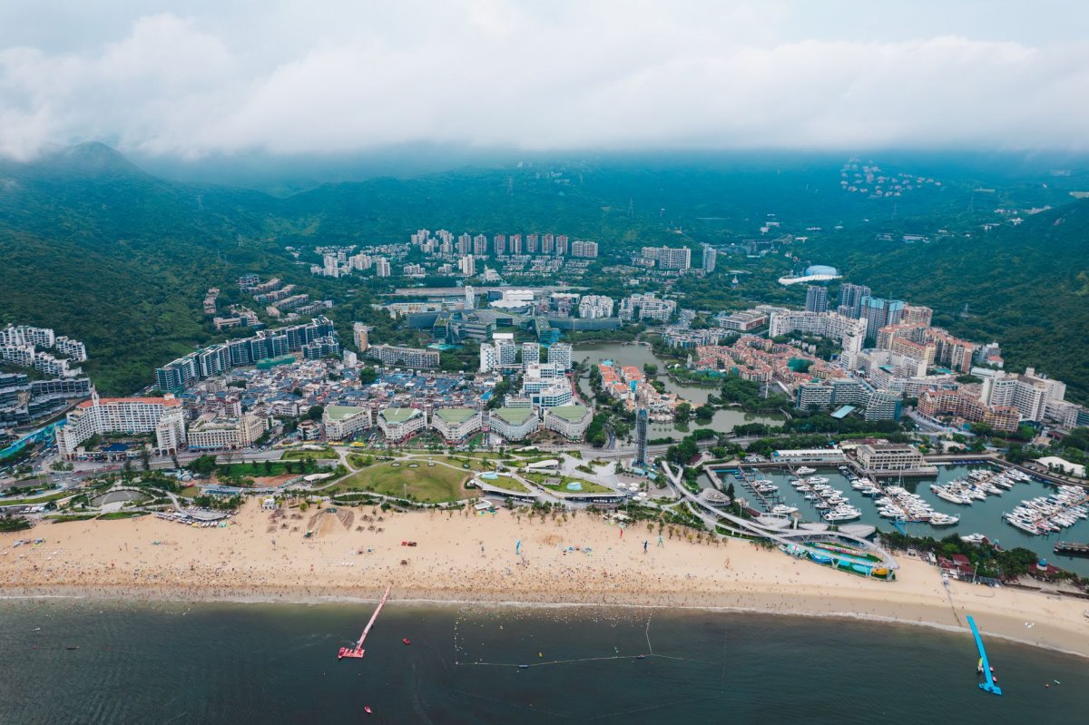 双向奔赴共逐梦——海峡青年节峰会汇聚两岸青春力量(图2) 双向奔赴共逐梦——海峡青年节峰会汇聚两岸青春力量(图2)