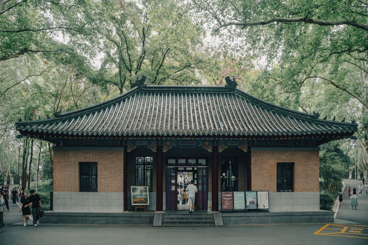 上海徐汇区侨联秘书长阙之玫讲述外公苏德隆故事(图1) 上海徐汇区侨联秘书长阙之玫讲述外公苏德隆故事(图1)