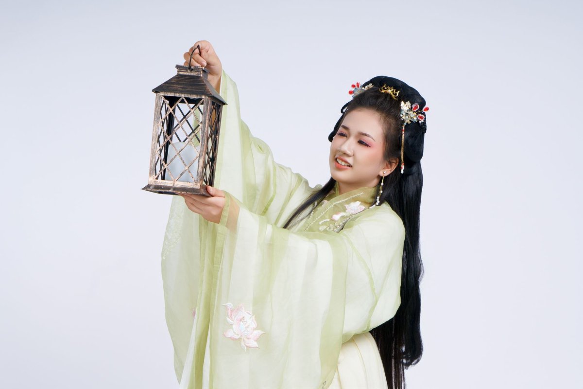 天王真的宝刀不老!郭富城携21岁娇妻拜访岳父岳母(图1) 天王真的宝刀不老!郭富城携21岁娇妻拜访岳父岳母(图1)