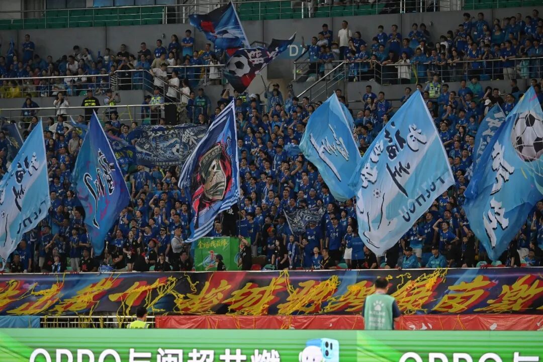 2026闽超福州主场胜宁德 5万球迷助威山海情谊(图10) 2026闽超福州主场胜宁德 5万球迷助威山海情谊(图10)