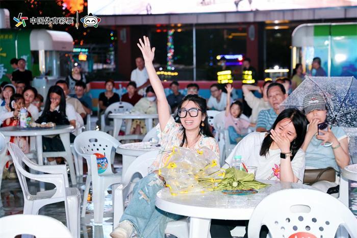 福建足球嘉年华来了！看球打卡赢好礼，周末嗨翻天(图8)