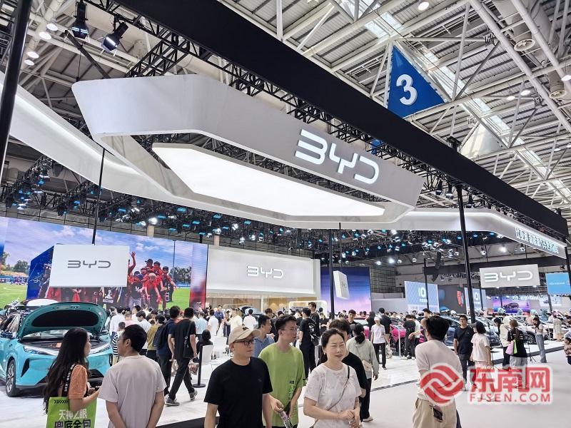 2026端午车展Top10品牌推荐,哪个好?(图2) 2026端午车展Top10品牌推荐,哪个好?(图2)