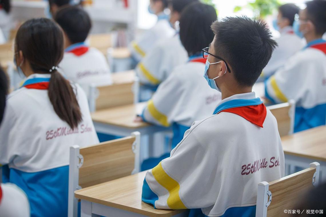 福州15所一级达标校定向生指标出炉,4733个名额分配各初中(图2) 福州15所一级达标校定向生指标出炉,4733个名额分配各初中(图2)