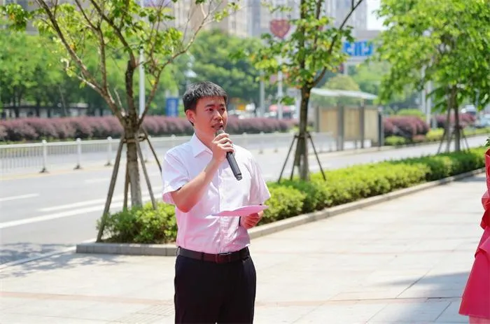 连江渔业保险营业部揭牌,渔民保费超亿元,保障更安心(图3) 连江渔业保险营业部揭牌,渔民保费超亿元,保障更安心(图3)