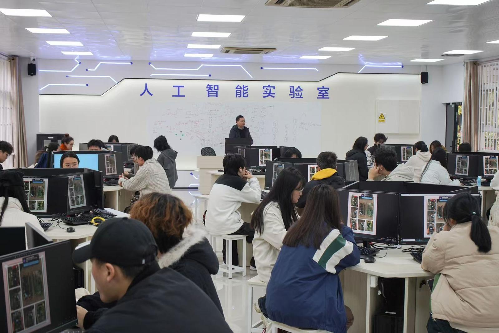 高考放榜后填志愿引焦虑，专业冷热切换快咋选？(图10)