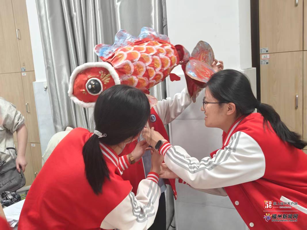 福州多校备战中美青少年棒球友谊赛 文体交流迎海外青年(图2)