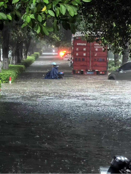 莆田遭遇强降雨，各部门迅速响应防汛抢险(图2)