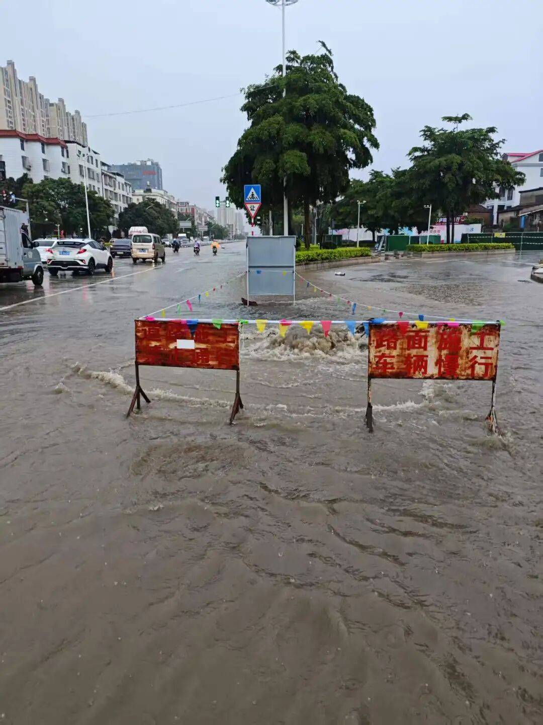莆田遭遇强降雨，各部门迅速响应防汛抢险(图5)