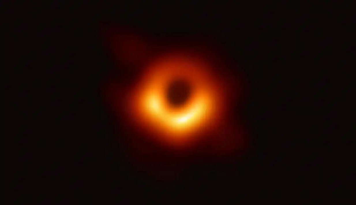 给黑洞称重有多难？天文学家称出100亿光年外黑洞体重(图3)