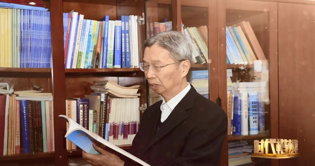 福建人陈俊武获七一勋章，炼油功臣让国人骄傲(图3)