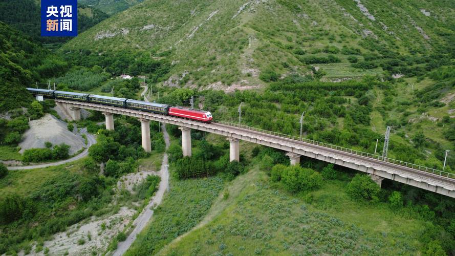 2026年暑运拉开帷幕，福州至银川首通直达列车(图1)