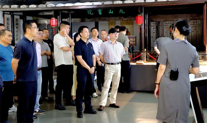 福州水路中心党员干部赴永泰开展党性教育研学活动(图1) 福州水路中心党员干部赴永泰开展党性教育研学活动(图1)