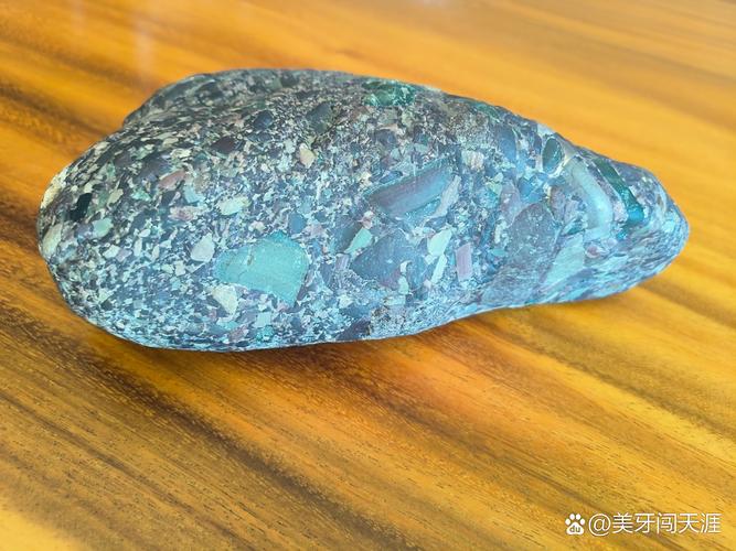 月球岩石为何像被高温挑拣过?谁烧了月亮?(图2) 月球岩石为何像被高温挑拣过?谁烧了月亮?(图2)