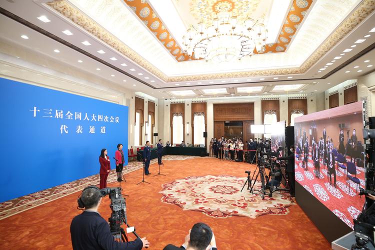 福建干部群众收听收看建党105周年大会 聆听习近平重要讲话(图1) 福建干部群众收听收看建党105周年大会 聆听习近平重要讲话(图1)