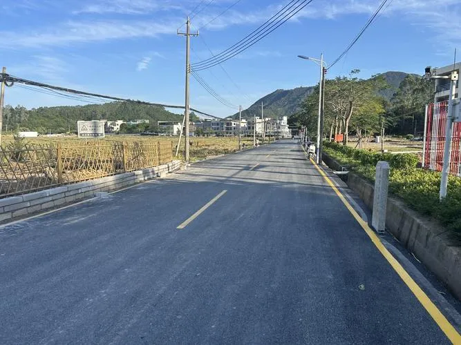 宁德修路打通山区命脉,村民出行致富路越走越宽(图2) 宁德修路打通山区命脉,村民出行致富路越走越宽(图2)