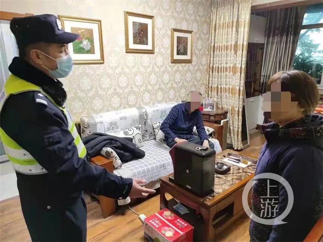 铁娘子调解空调噪音，退休女工守护社区和谐