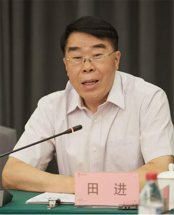 无悔英雄剧本研讨会：揭秘隐蔽战线英烈，打造红色精品电影(图4)