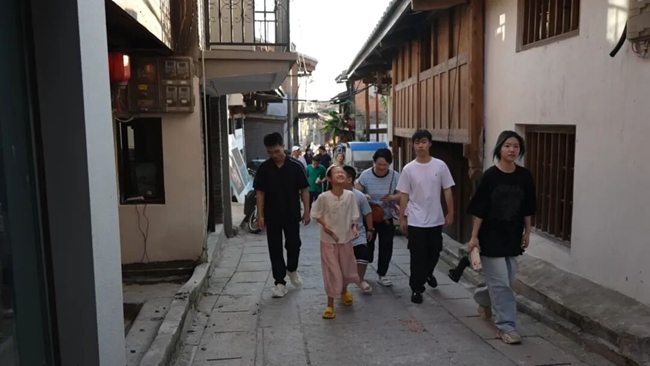 福州长乐梅花乡宴回归,海鲜盛宴+古城夜游,周末自驾必去(图4) 福州长乐梅花乡宴回归,海鲜盛宴+古城夜游,周末自驾必去(图4)