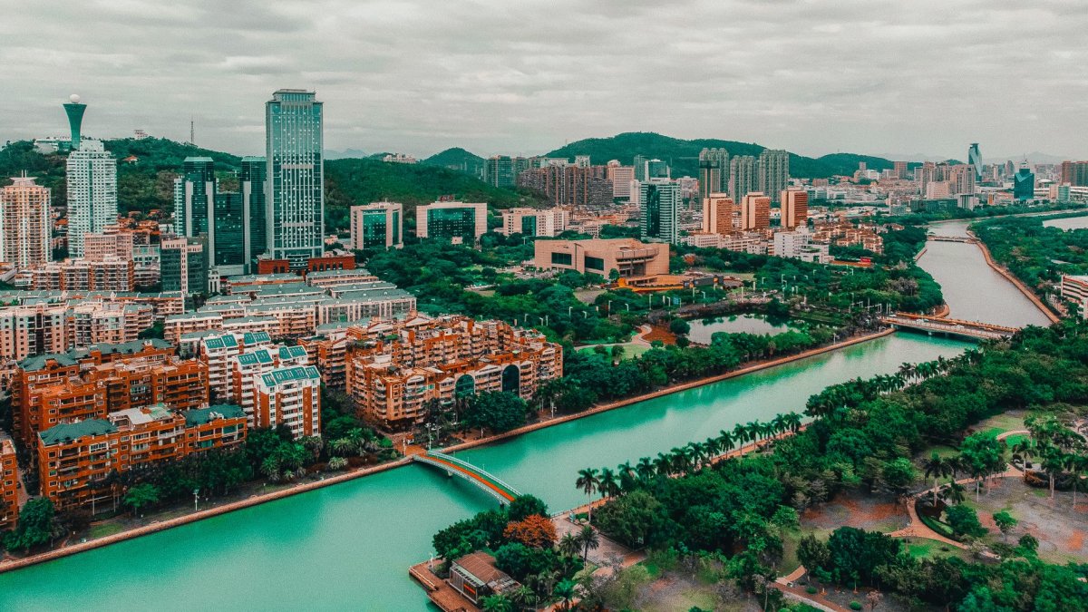 小暑节气来了,天热但还没到最热,你准备好防暑了吗?(图1) 小暑节气来了,天热但还没到最热,你准备好防暑了吗?(图1)