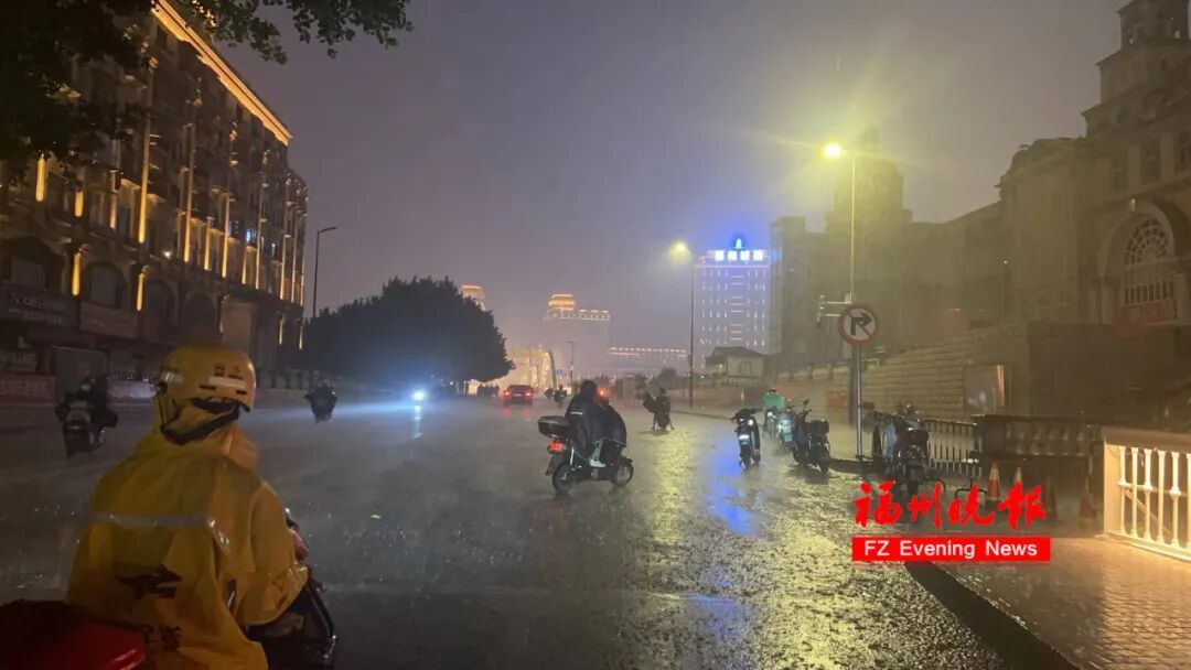 福州人注意!超强台风巴威或周末登陆浙闽沿海(图6) 福州人注意!超强台风巴威或周末登陆浙闽沿海(图6)