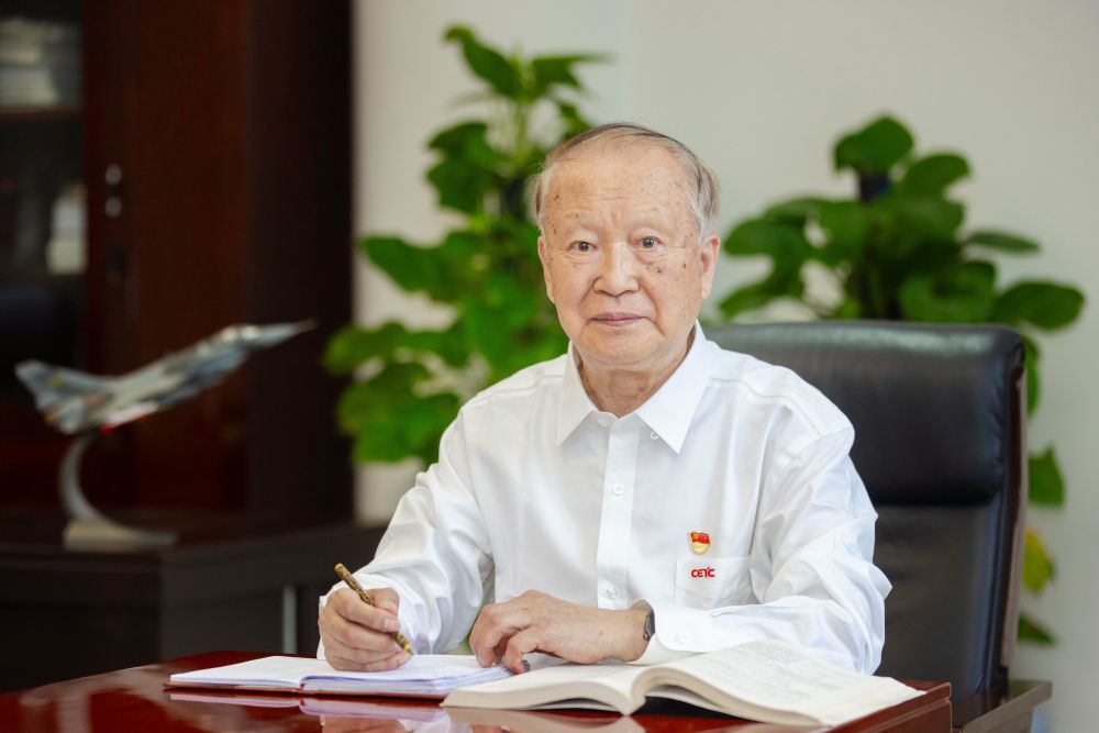2025国家科技奖揭晓!最高奖花落锂电池奠基人(图2) 2025国家科技奖揭晓!最高奖花落锂电池奠基人(图2)