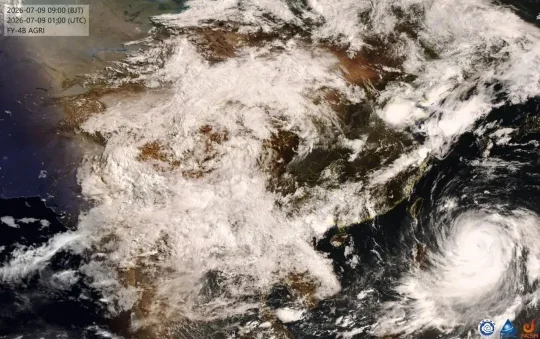 超强台风巴威直扑闽浙 福州10日起狂风暴雨 请立即避险