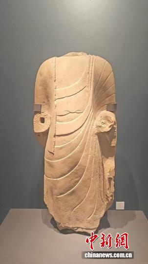 山西村民挖出千年佛首,无偿捐赠博物馆,专家将鉴定是否与馆藏佛像匹配(图2) 山西村民挖出千年佛首,无偿捐赠博物馆,专家将鉴定是否与馆藏佛像匹配(图2)