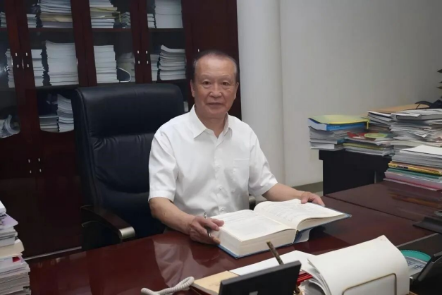 88岁院士获最高科技奖,一辈子为中国造雷达(图1) 88岁院士获最高科技奖,一辈子为中国造雷达(图1)