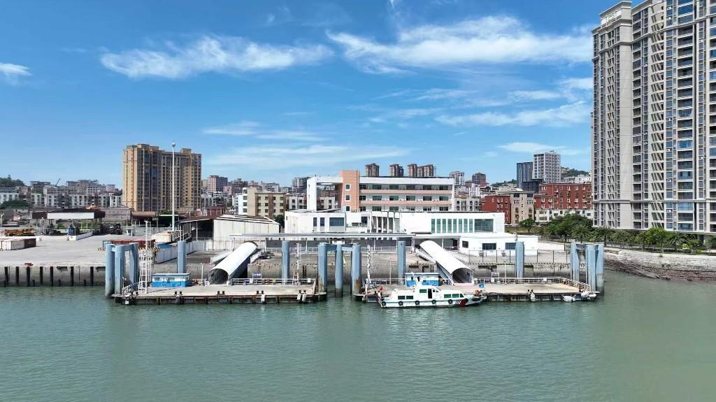 台风巴威逼近闽浙 福建客运航线停航(图2) 台风巴威逼近闽浙 福建客运航线停航(图2)