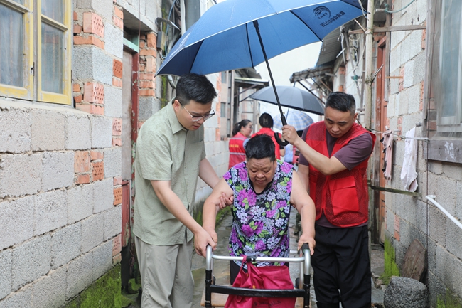 台风巴威未正面登陆,福建白忙一场?不,这是对生命的最高敬畏(图2) 台风巴威未正面登陆,福建白忙一场?不,这是对生命的最高敬畏(图2)