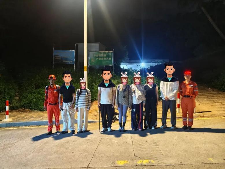 福建高温高湿闷热难耐,车里反锁幼童很危险(图6) 福建高温高湿闷热难耐,车里反锁幼童很危险(图6)