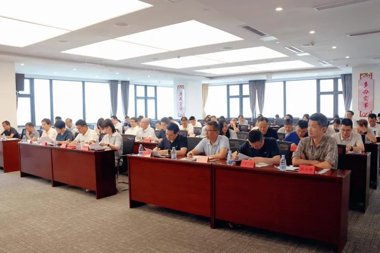 福州发布2026年营商环境新清单,企业办事更省心发展更有劲(图1) 福州发布2026年营商环境新清单,企业办事更省心发展更有劲(图1)