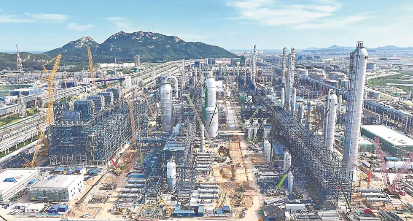 揭秘福建古雷石化王国：如何用一滴油撑起万亿级产业集群？